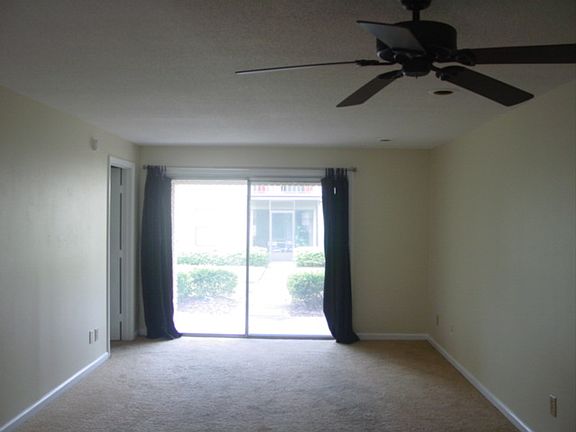 5th image of 3044 Plaza Terrace Dr #3044