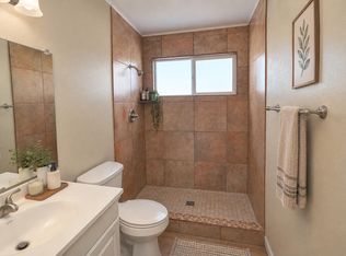 4933 Turquoise Dr NE, Rio Rancho, NM 87124