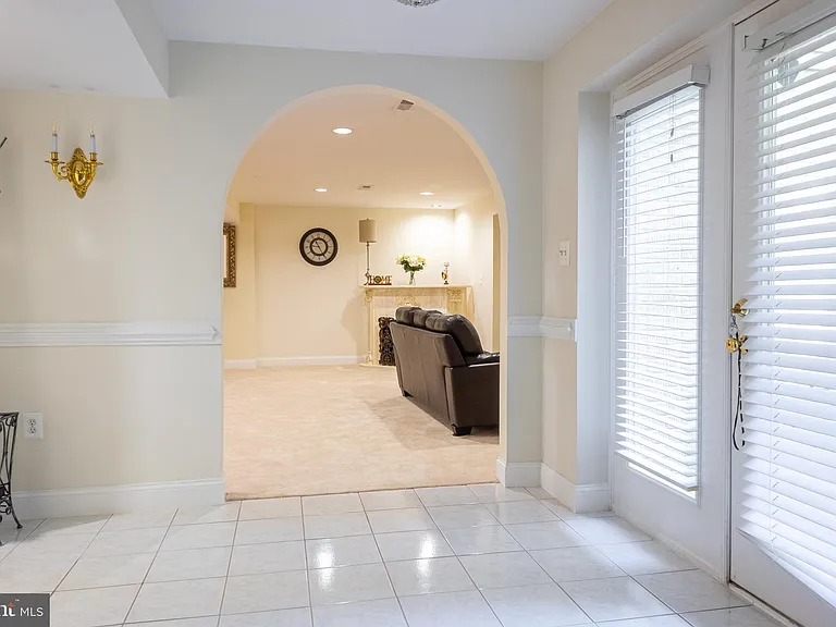4705 Rippling Pond Dr — Photo 9