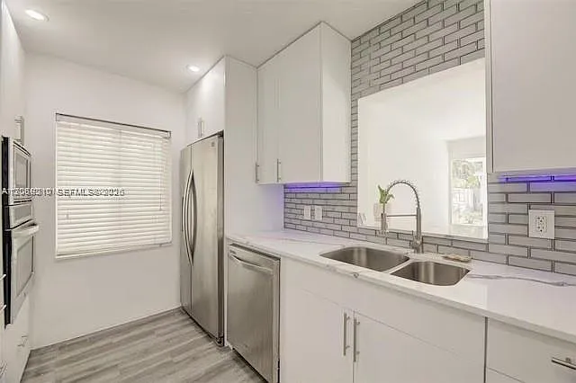 638 SW 5th Ave — Photo 6