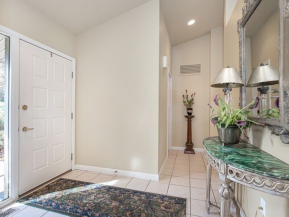 3rd image of 8640 Gatewood Dr