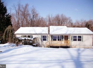 53 Grandview Rd, Hummelstown, PA 17036