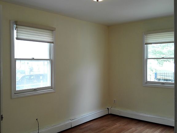 5th image of 639 Roman Ave