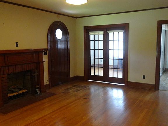 2nd image of 159 Wilden St