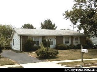 708 N Vernon St, Sterling, VA 20164