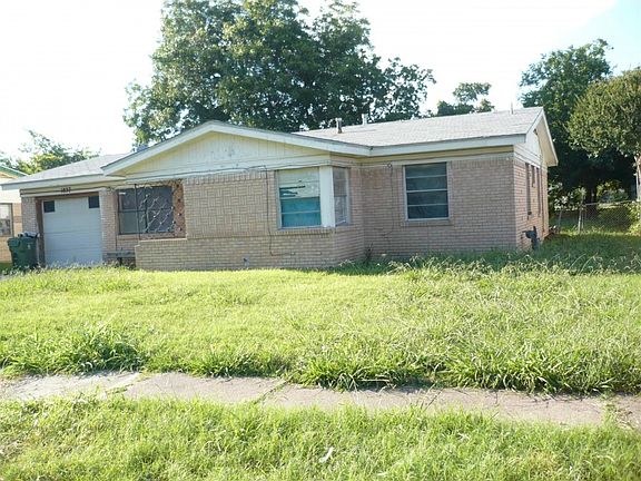 3rd image of 1837 Kent Dr