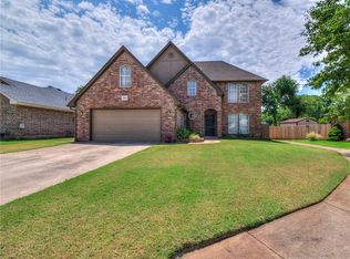 9908 Fox Fair Holw, Midwest City, OK 73130