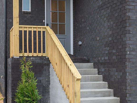 4th image of 305 Polk Ave #A