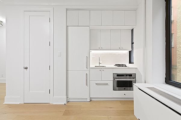 1st image of 220 W 24th St APT 3H