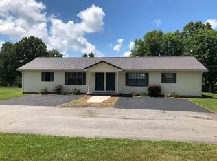 614 Lawson Rd, Crossville, TN 38571