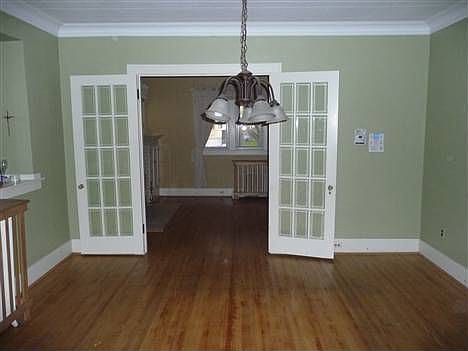 5th image of 1048 Davis Ave NW