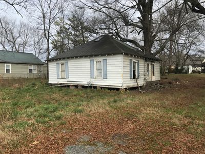 48 School St NE, White, GA, 30184