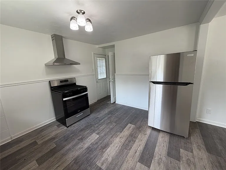 1113 Rochester Rd — Photo 22