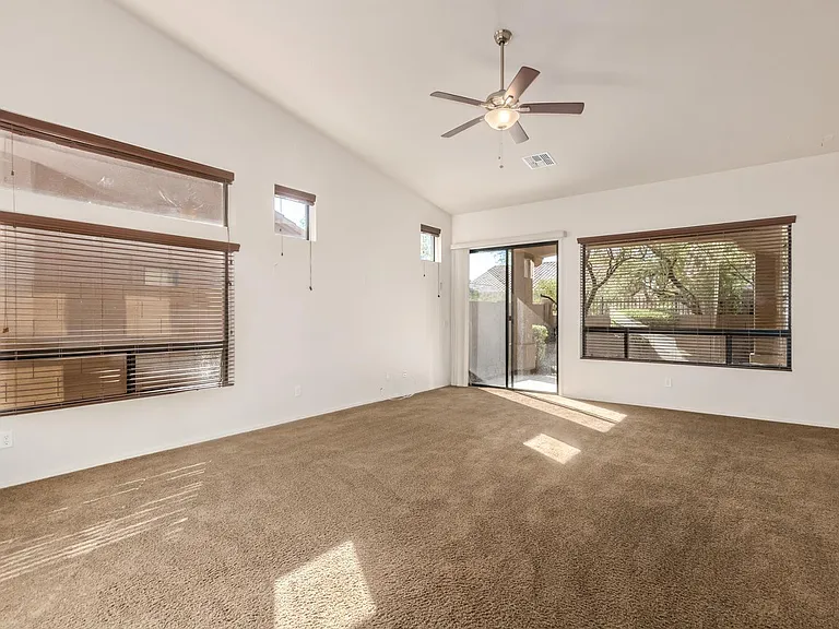 6850 E Pearl St — Photo 27