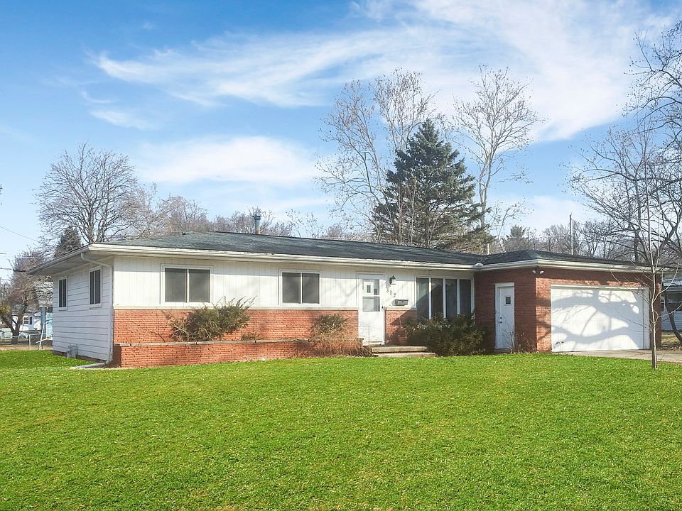 1st image of 802 E Sunnycrest Dr