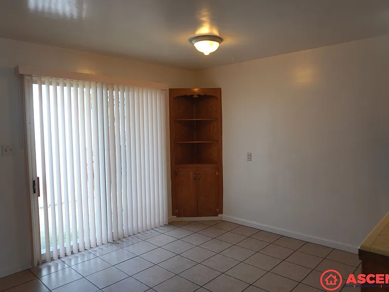 3820 Bryn Mawr Dr — Photo 5