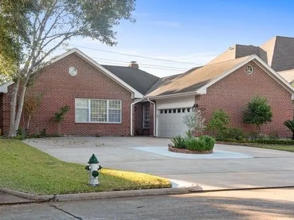 1443 Sugar Creek Blvd, Sugar Land, TX 77478