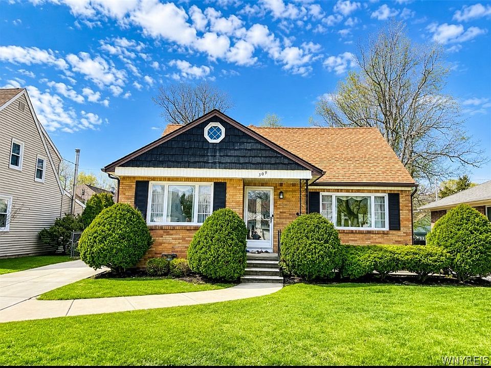 1st image of 309 Bernhardt Dr