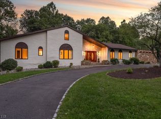 178 Brooklake Rd, Florham Park, NJ 07932