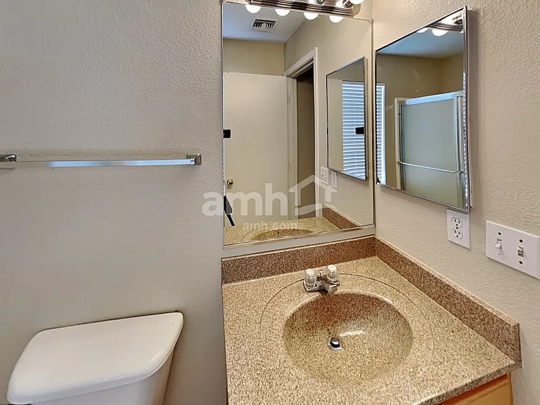 2256 E Hazeltine Way — Photo 12