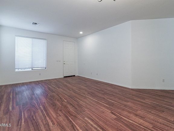 5th image of 3036 E Kingbird Pl