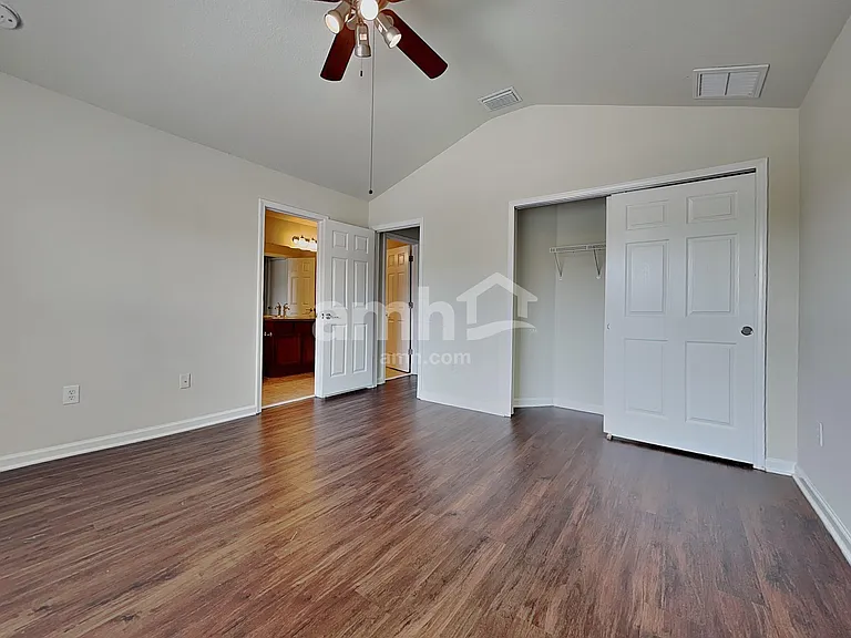 10204 Red Currant Ct — Photo 13
