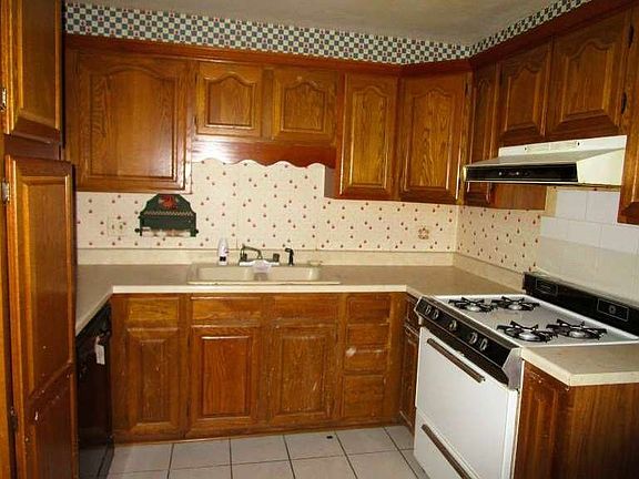 2nd image of 1514 23rd St