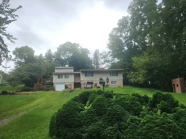 69582 S Nottawa Rd, Sturgis, MI 49091