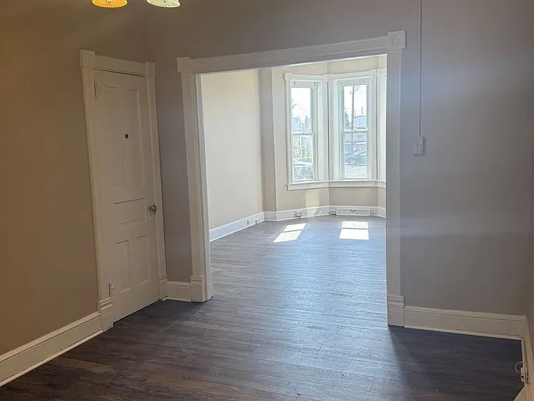 217 Winter St — Photo 5