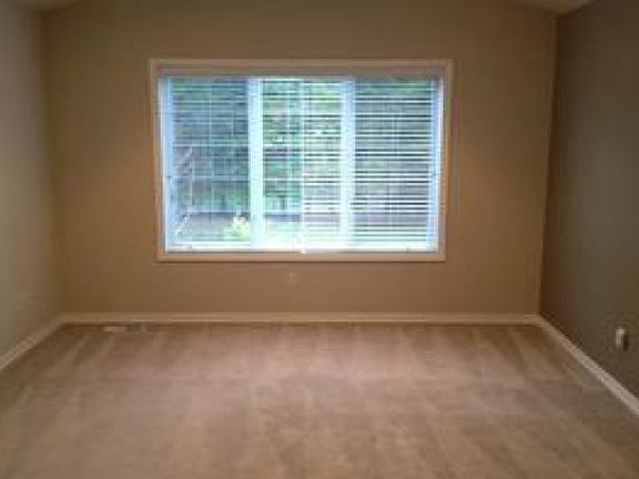 4th image of 4023 18th Ln NW