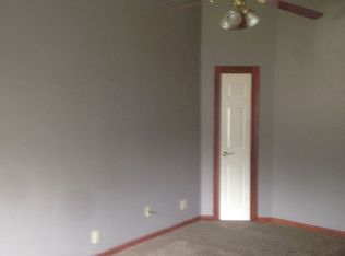 310 1/2 W Franklin St, Delphi, IN 46923