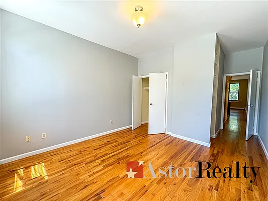 Rented by Astor Realty | media 21