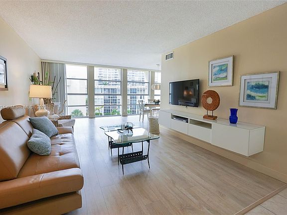3rd image of 601 Three Islands Blvd APT 515