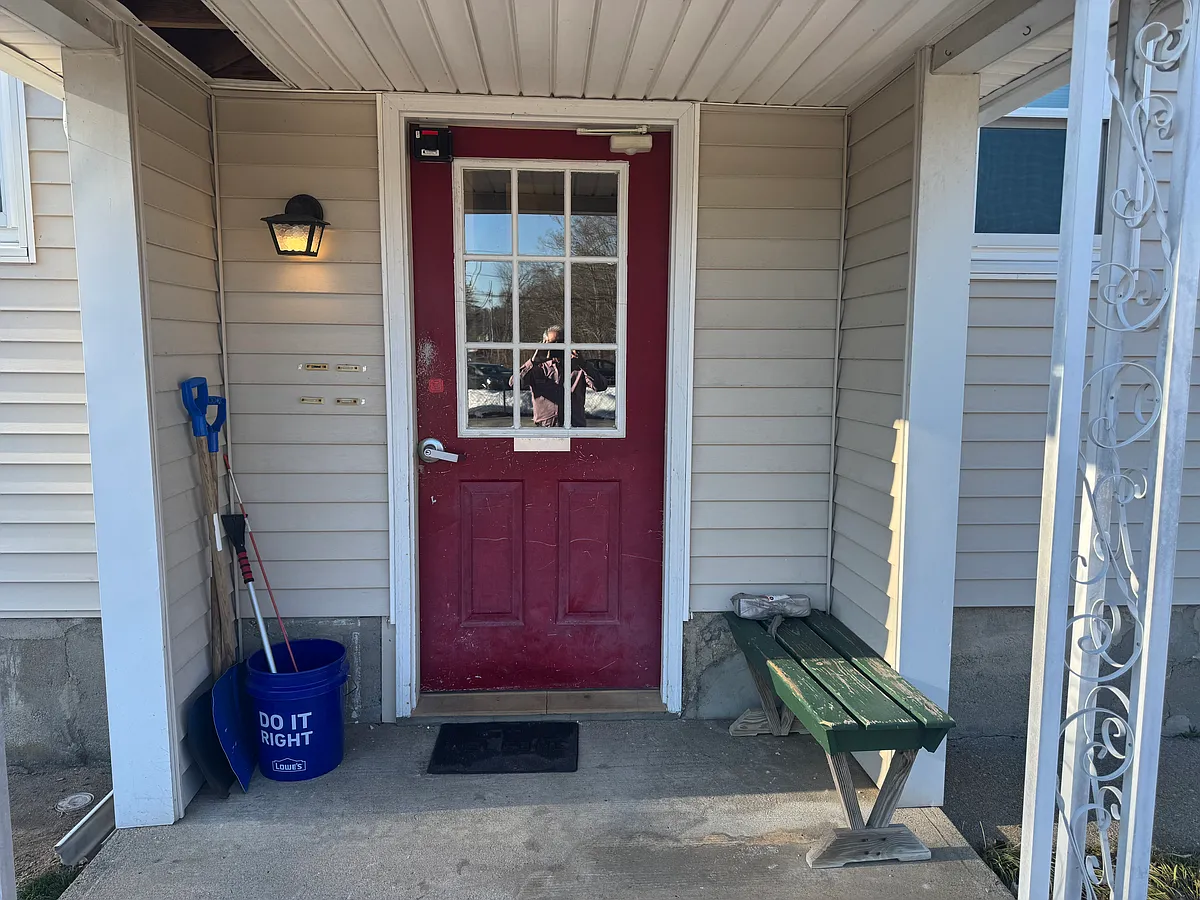Building Photo - 156 Barrows St #1