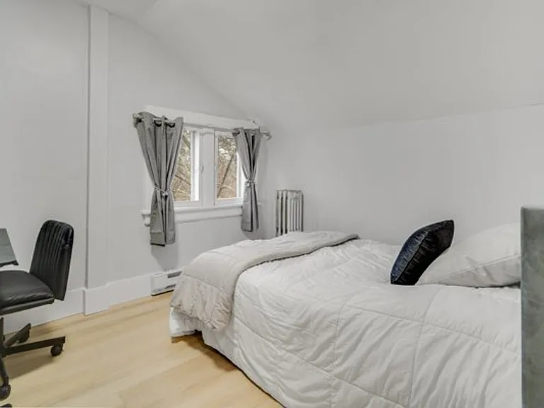 504 Stewart Ave — Photo 156