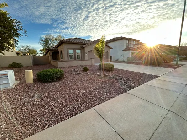 877 E Wimpole Ave, Gilbert, AZ 85297