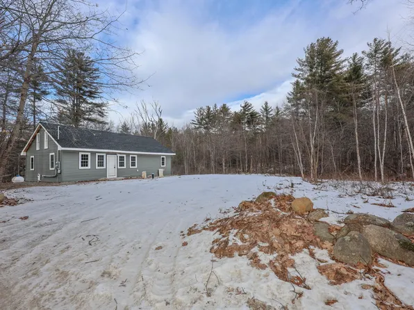 214 Old College Road, Andover, NH 03216