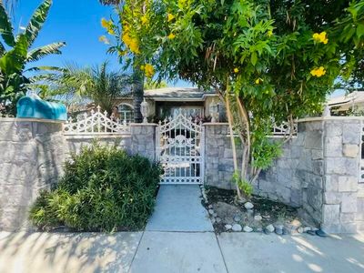 9042 Varna Ave, Pacoima, CA, 91331