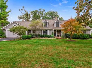 225 Linden Rd, Barrington, IL 60010