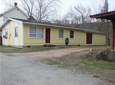 4th image of 320 Mallard St