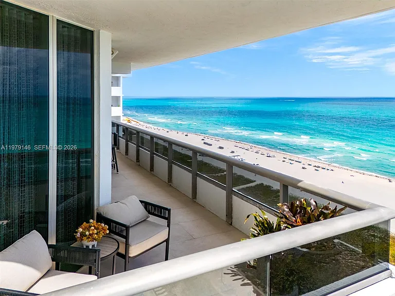 5801 Collins Ave #Penthouse 1600 — Photo 6