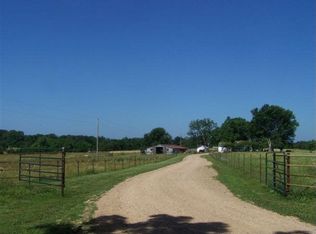 34 Ratcliff Dr, Eldon, MO 65026