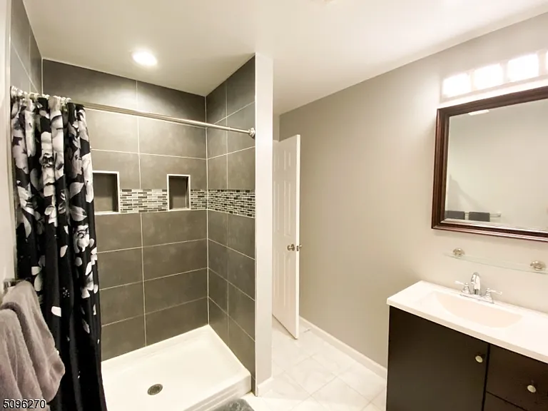 6 Moiyas Rd — Photo 17