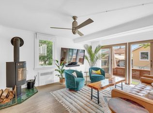 355B Beach 87th St, Rockaway Beach, NY 11693