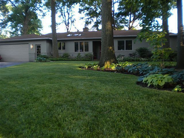 1st image of 22049 Hilliard Blvd