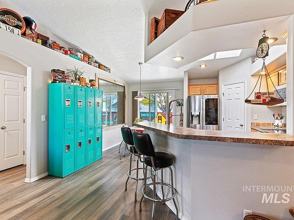5th image of 19533 Portsmouth Way