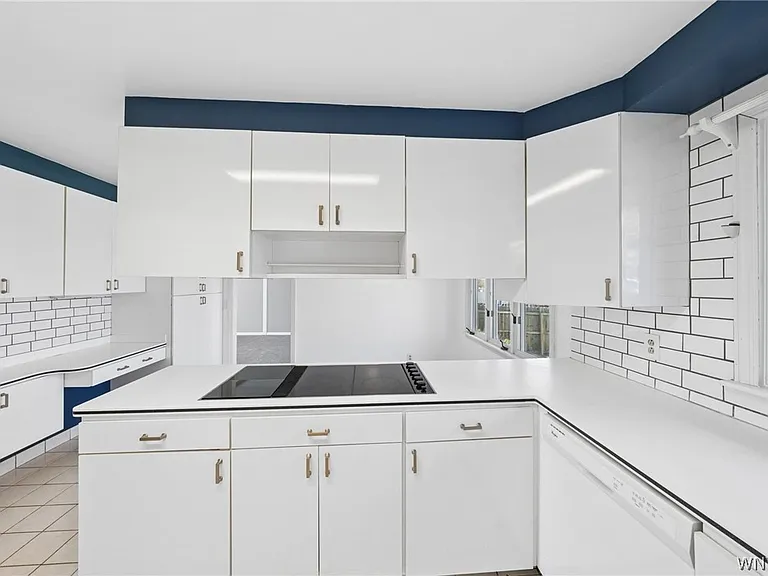 40 Tristan Ln — Photo 13
