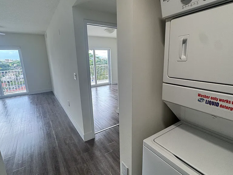1750 NW 7th St #705 — Photo 3