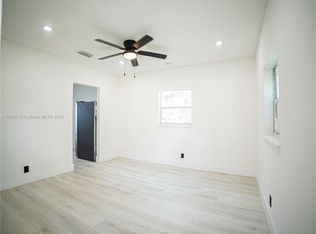 412 Columbus Pkwy #2, Hollywood, FL 33021