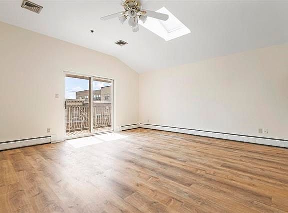 4th image of 118 70th St APT 3